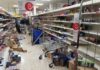 Βρετανία: Το lockdown οδήγησε στην ταχύτερη αύξηση των πωλήσεων στα σούπερ μάρκετ από το 1994