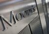 Ο οίκος αξιολόγησης Moody’s μείωσε το αξιόχρεο της Βρετανίας κατά μία βαθμίδα