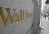 Ασταμάτητη και σήμερα η Wall Street
