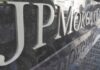 ΗΠΑ: Η JPMorgan ζήτησε από τους ανεμβολίαστους υπαλλήλους της να εργάζονται από το σπίτι τους