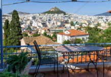 Golden Visa: Στροφή εύπορων Βρετανών στην ελληνική αγορά ακινήτων