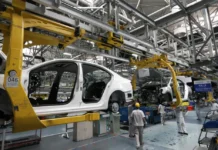 Η Ευρωπαϊκή Επιτροπή αναθεωρεί τον στόχο για πλήρη απαγόρευση νέων βενζινοκίνητων και πετρελαιοκίνητων οχημάτων το 2035